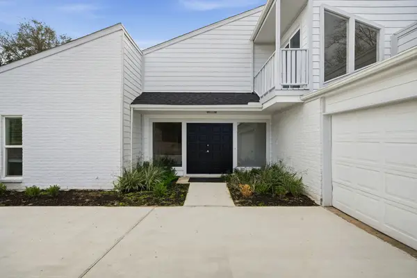 13811 Menasco Court, Houston, TX 77077