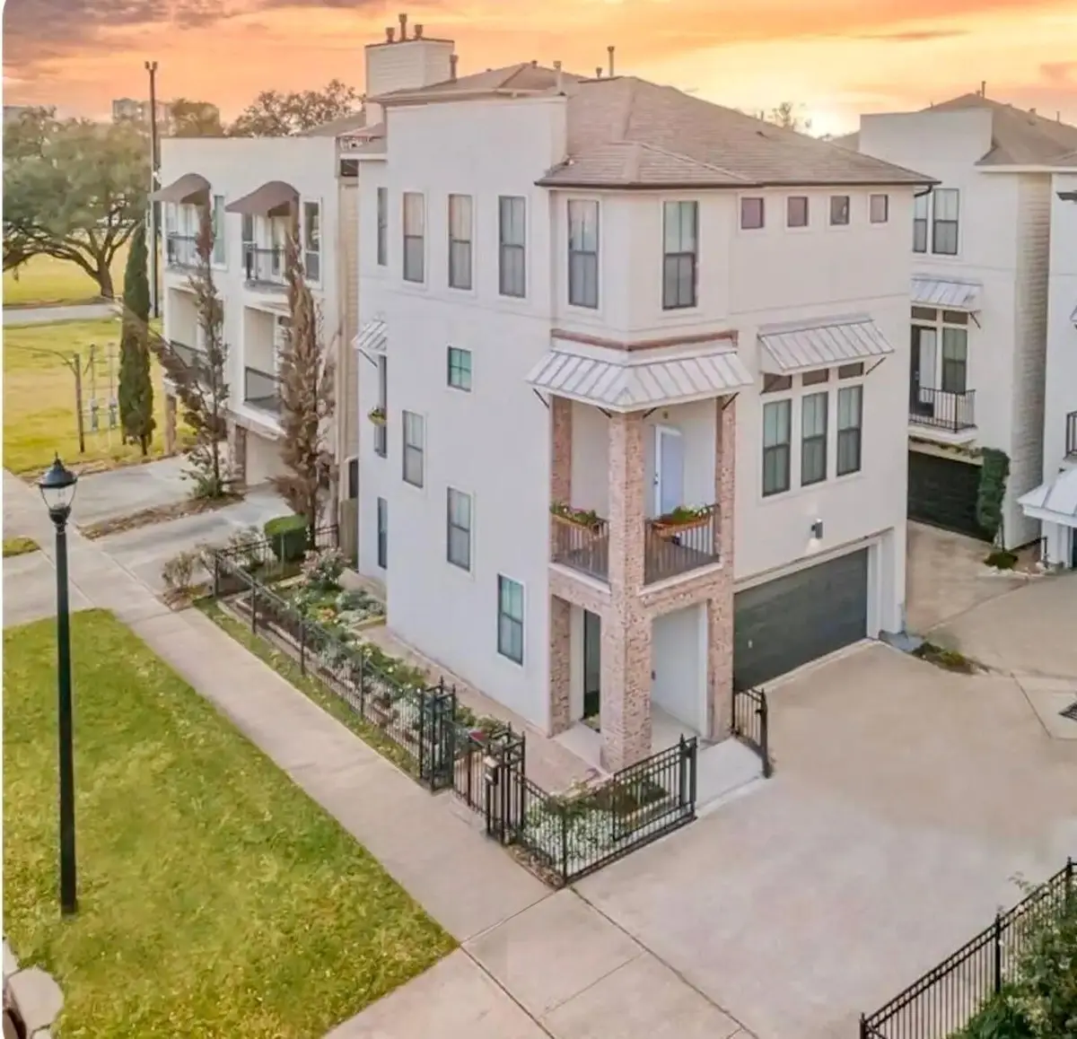 3610 Chenevert Street, Houston, TX 77004 - #1