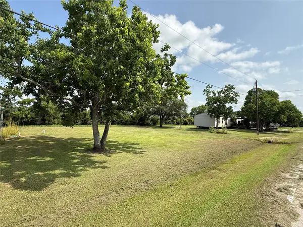 000 North Belt Street, Brazoria, TX 77422