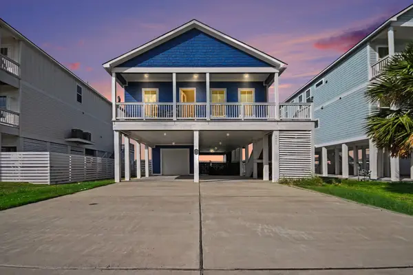 2431 103rd Street, Galveston, TX 77554