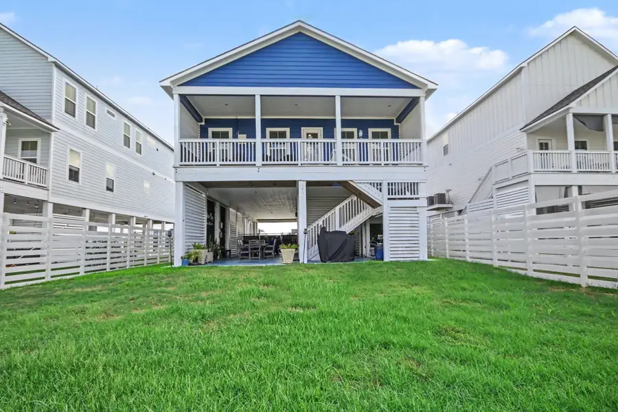 2431 103rd Street, Galveston, TX 77554 - #2