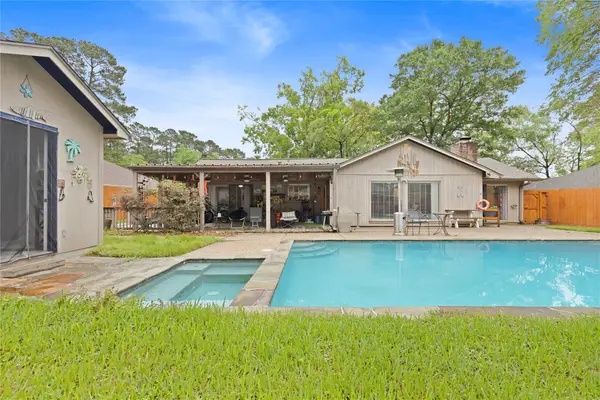 412 Burning Tree Drive, Huntsville, TX 77340