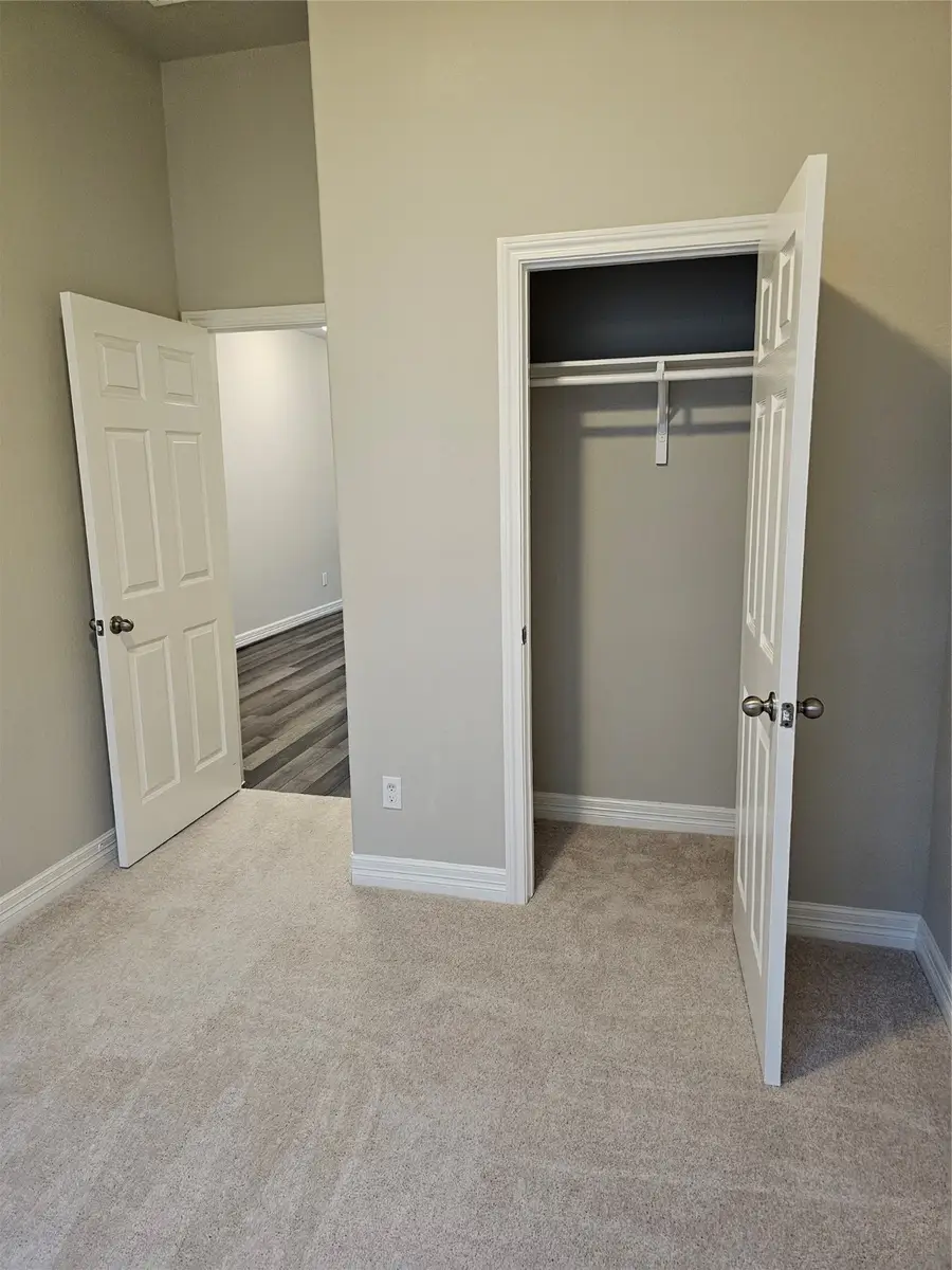 10410 Russell Pines Drive, Rosharon, TX 77583 - Image #3