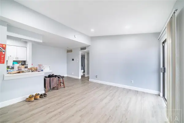 9550 Deering Drive #210, Houston, TX 77036