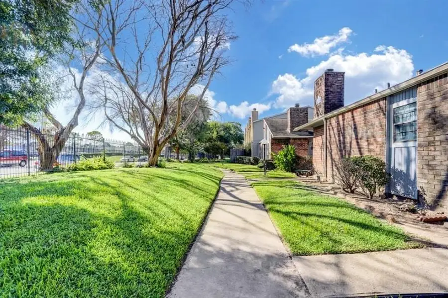 9550 Deering Drive #210, Houston, TX 77036 - Image #2