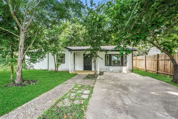 725 Lafayette Street, Hempstead, TX 77445
