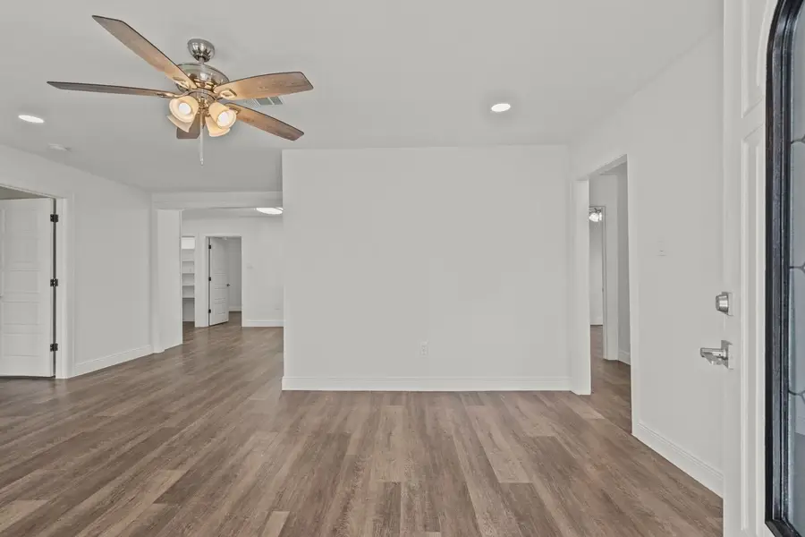 7009 Oleander Drive, Hitchcock, TX 77563 - #2