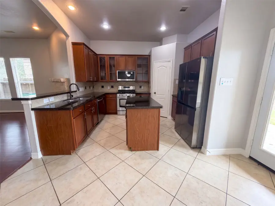 9411 Silver Ridge Drive, Rosharon, TX 77583 - #2