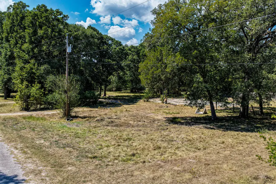 15 Creek Point, Huntsville, TX 77320 - #2