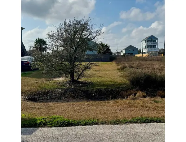 1022 19th Street, San Leon, TX 77539