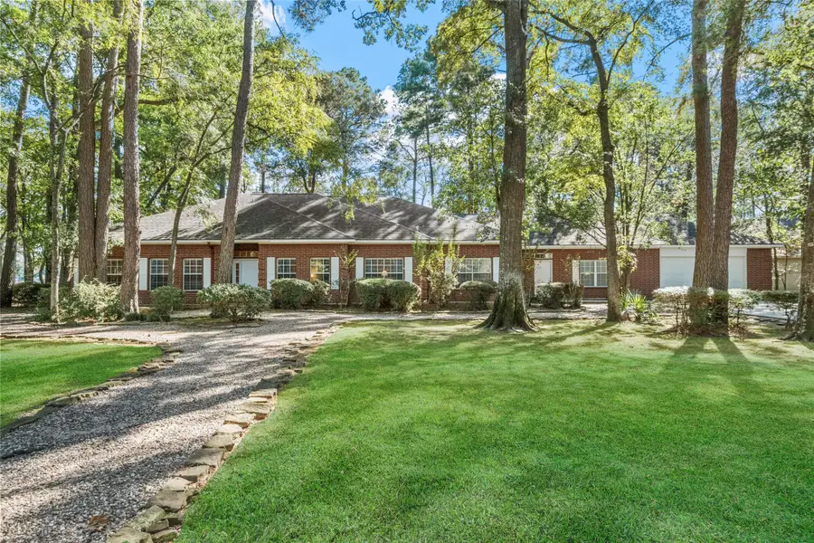 15144 Paradise View Drive, Willis, TX 77318 - Image #2