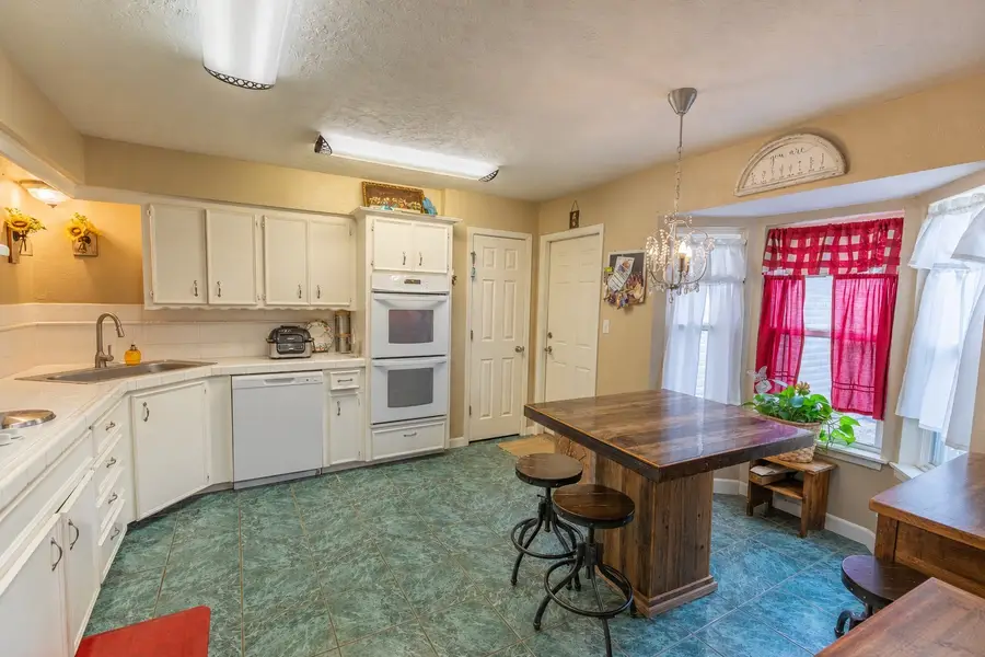 116 Briarwood Lane, Bellville, TX 77418 - #2