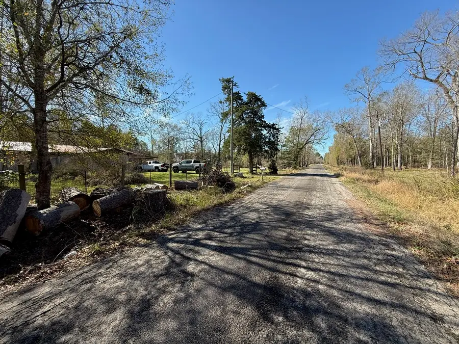 642 County Road 2112, Liberty, TX 77575 - Image #2