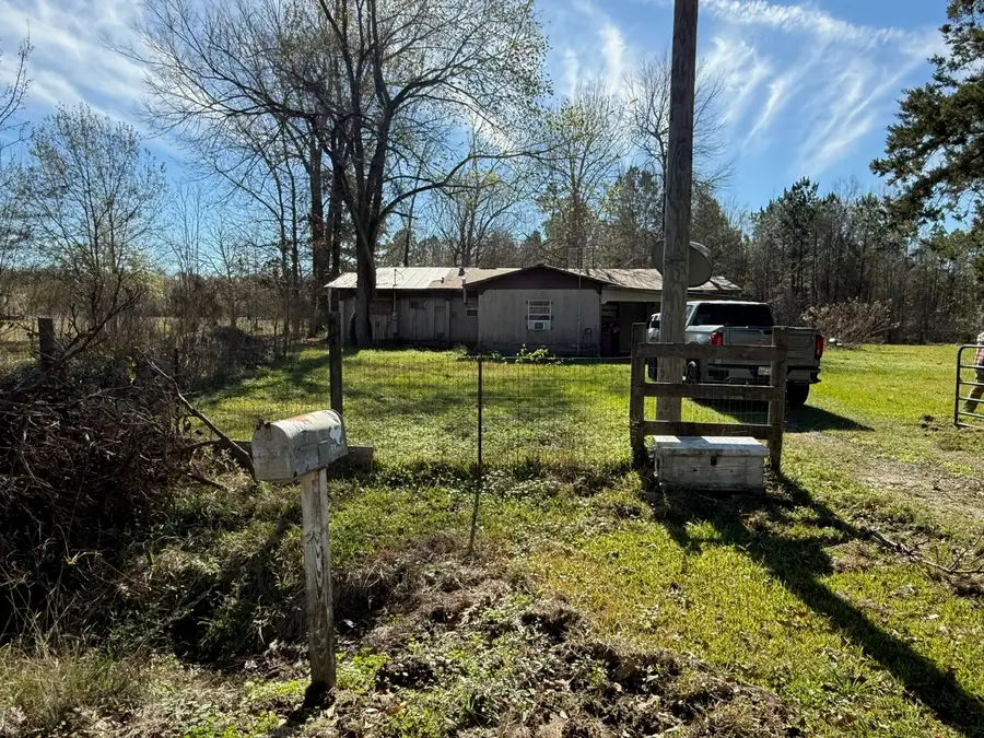 642 County Road 2112, Liberty, TX 77575 - Image #3