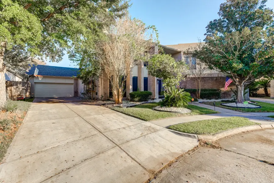 12007 Lakeway Court, Houston, TX 77071 - Image #2