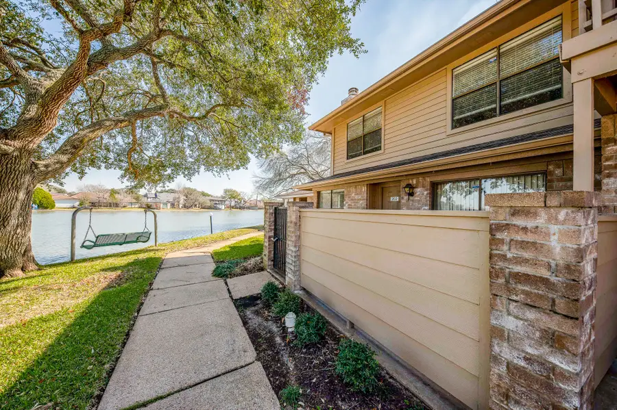 2711 Grants Lake Boulevard #202, Sugar Land, TX 77479 - #3