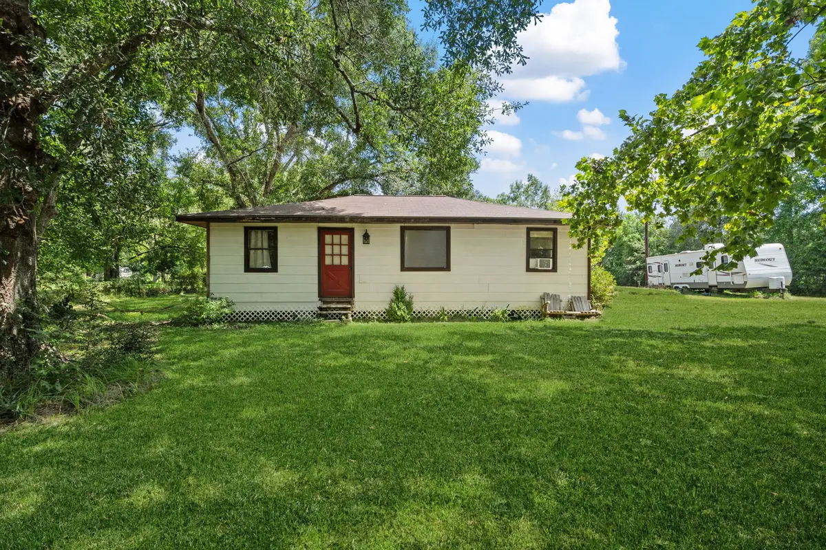 298 County Road 2197, Cleveland, TX 77327 - Image #1