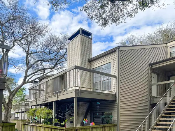 9707 Richmond Avenue #28, Houston, TX 77042