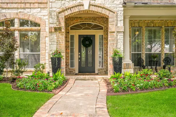 7910 Emerald Haven Drive, Sugar Land, TX 77479