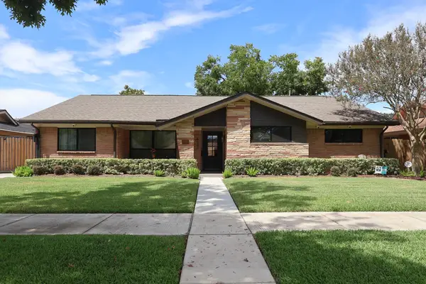 4006 Mischire Drive, Houston, TX 77025