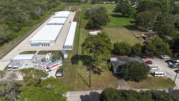 2401 4th Street, Rosenberg, TX 77471