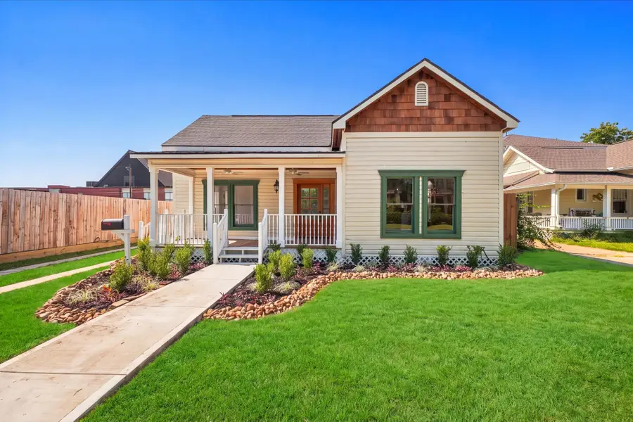925 Cortlandt Street, Houston, TX 77008 - #3