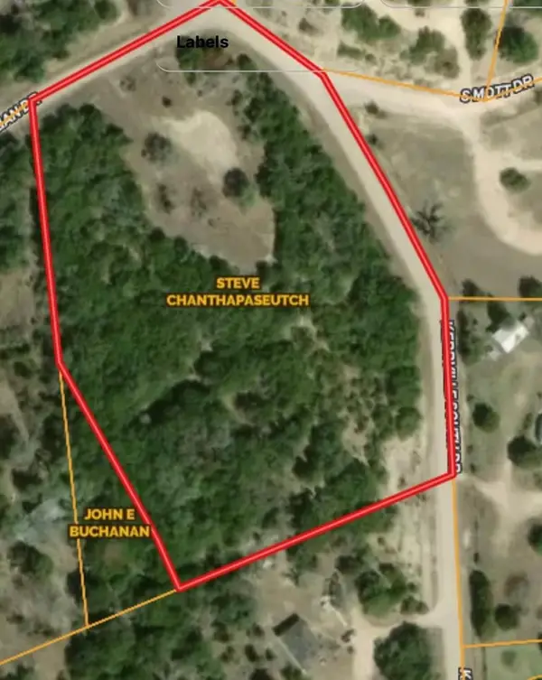 104 Lillian Drive S, Kerrville, TX 78028