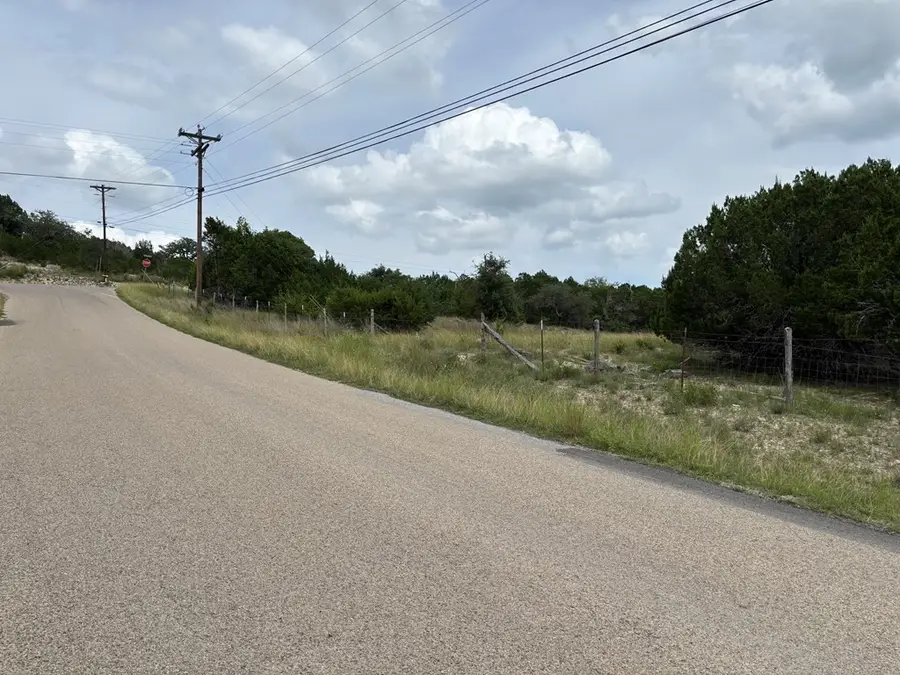 104 Lillian Drive S, Kerrville, TX 78028 - #3