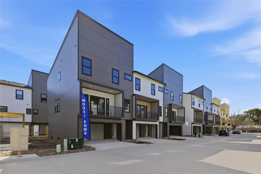 11916 S Hoa Sen Circle, Houston, TX 77072 - #2