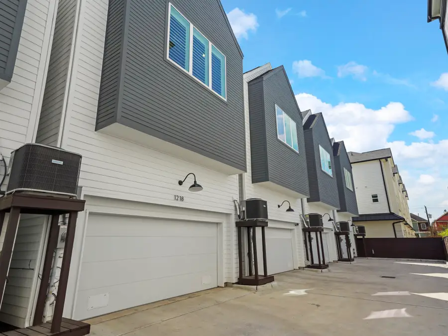 1218 W 24th Street #D, Houston, TX 77008 - #2