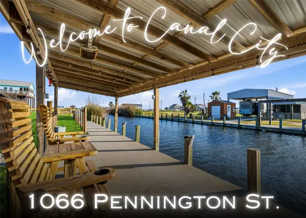 1066 Pennington Street, Gilchrist, TX 77617