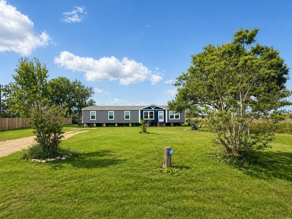 402 Lisa Mae Road, Bellville, TX 77418 - #1