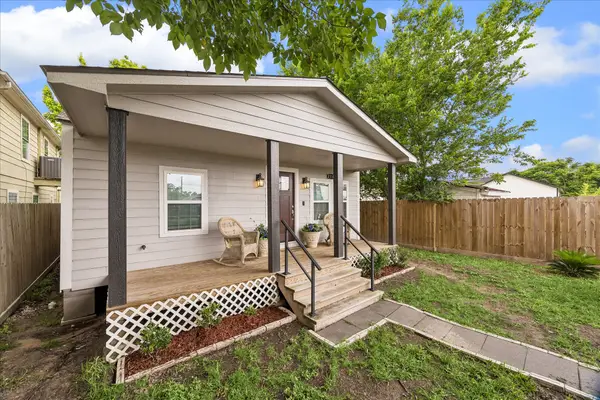 216 E 32nd Street, Houston, TX 77018