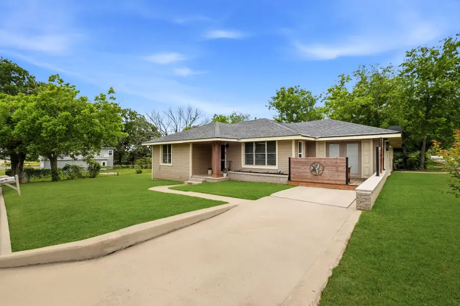 107 Sayles Street, Brenham, TX 77833 - #3