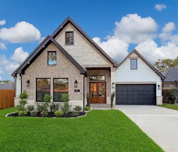 27 Newberry Court, Montgomery, TX 77356