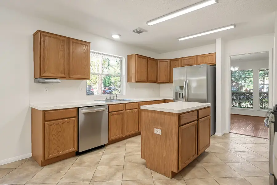 26107 Maplewood Drive, Spring, TX 77386 - Image #3