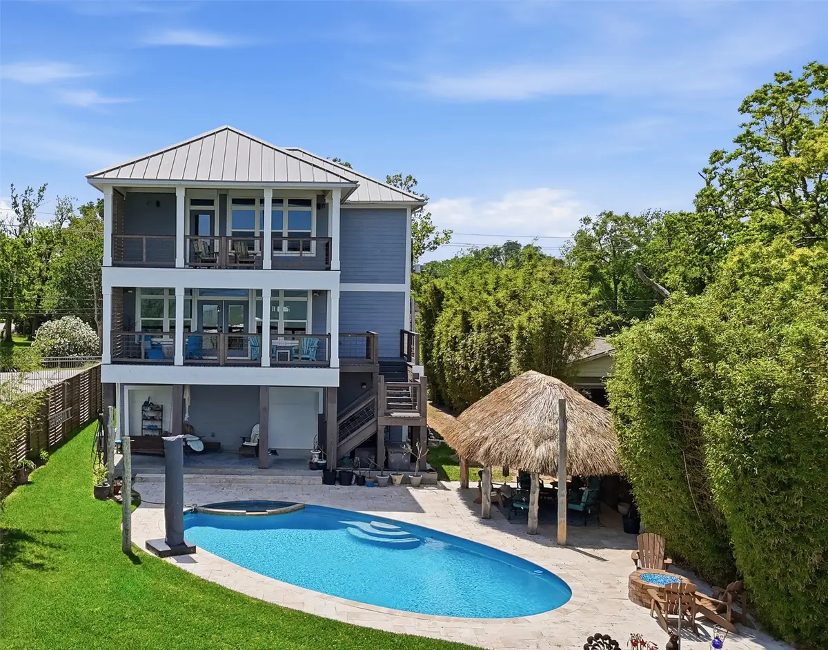 4019 Bayshore Drive, Bacliff, TX 77518 - #1