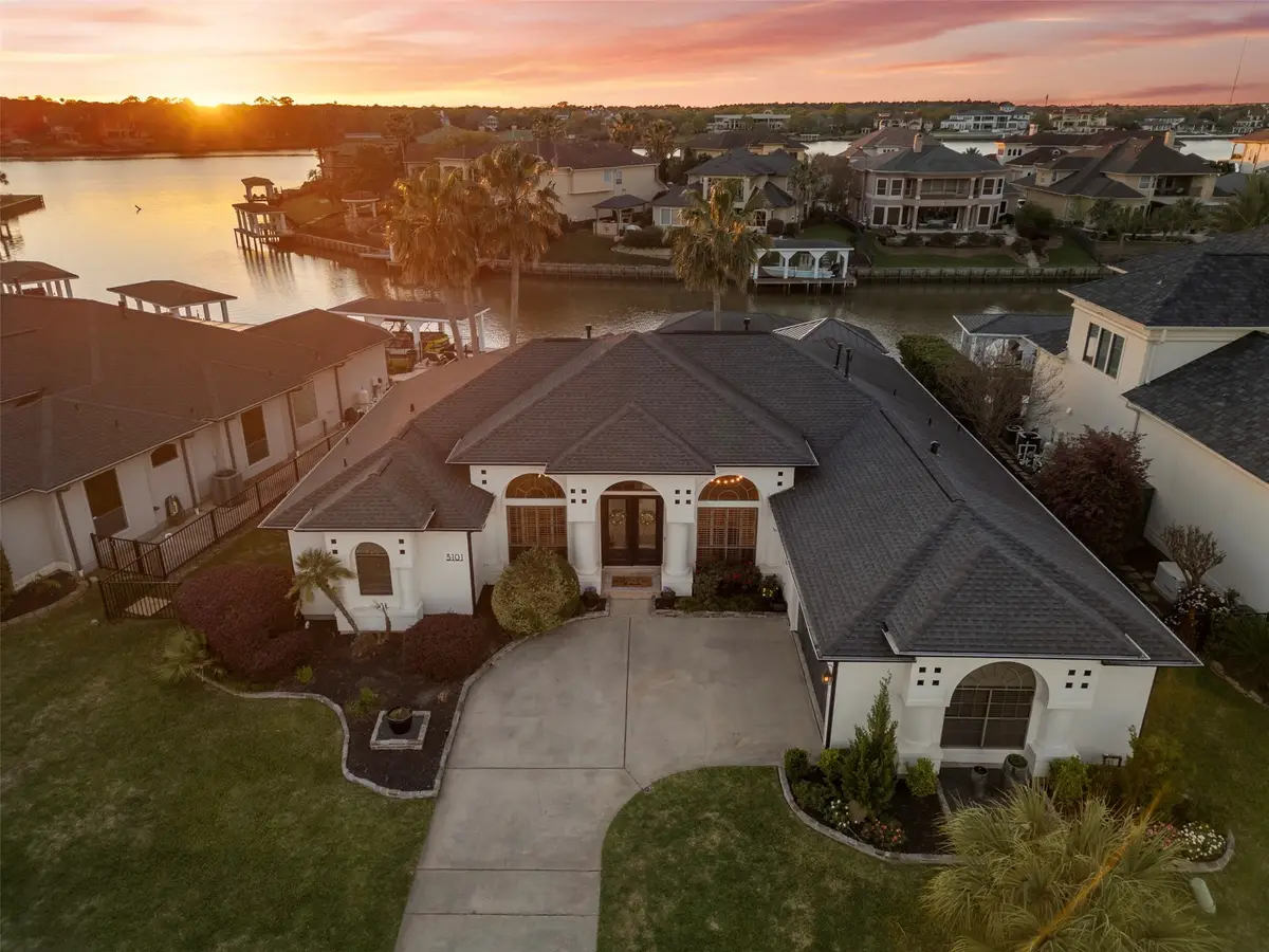 3101 Sea Channel Drive, Seabrook, TX 77586 - Image #1