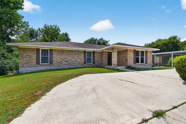 12915 33rd 1/2 Street, Santa Fe, TX 77510
