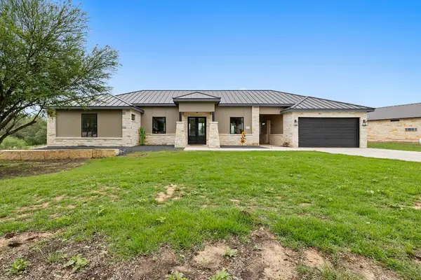 1463 Mountain Valley Drive, Concan, TX 78838