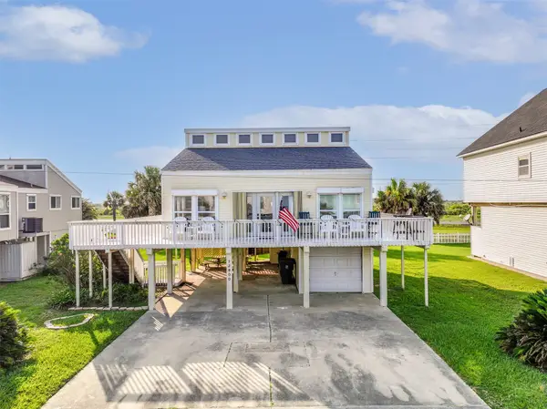 12600 W Ventura Drive, Galveston, TX 77554