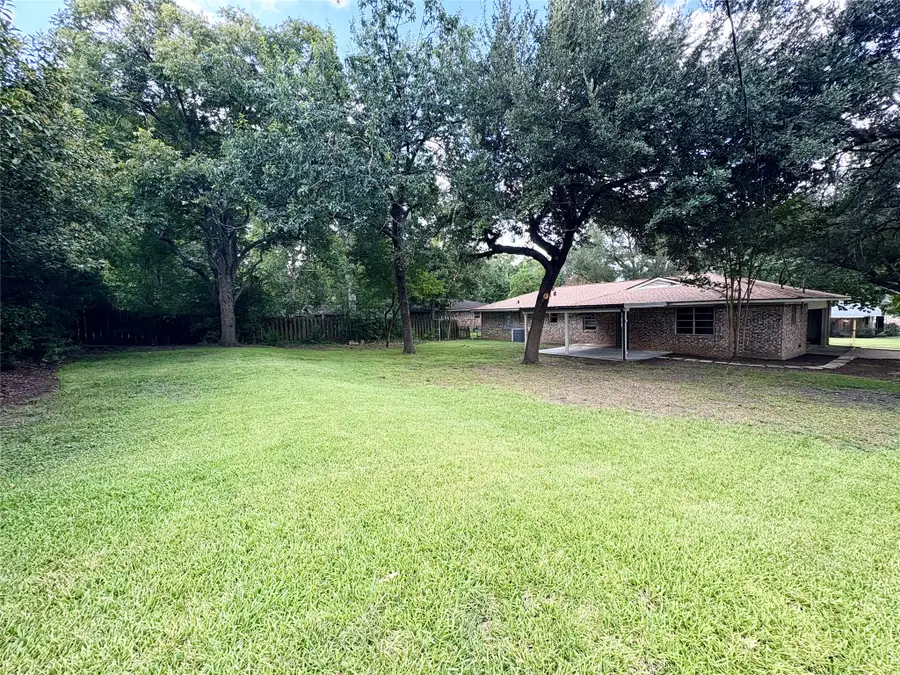 1801 Beazley Street, Brenham, TX 77833 - #3