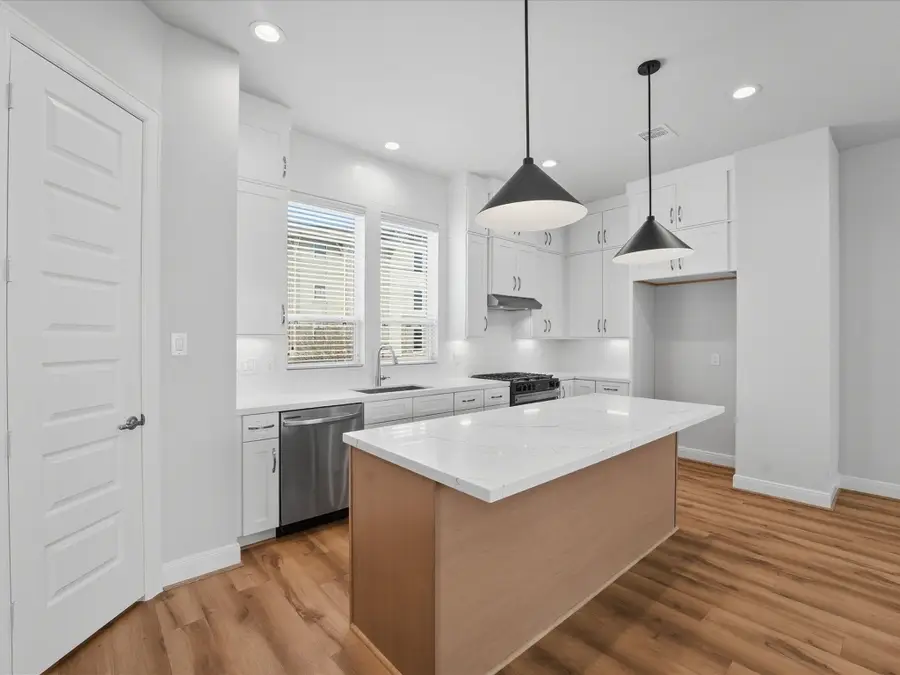 2708 Grand Fountains Drive #A, Houston, TX 77054 - Image #2