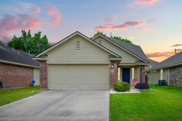 19427 Ambrosia Falls Drive, Tomball, TX 77375