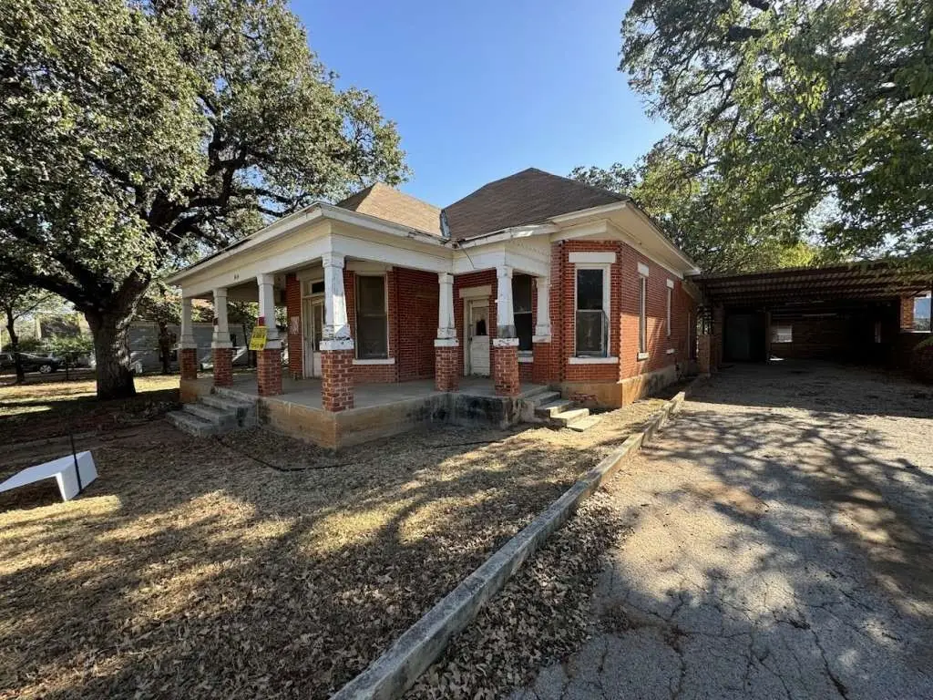 1414 Avenue A, Brownwood, TX 76801 - #1