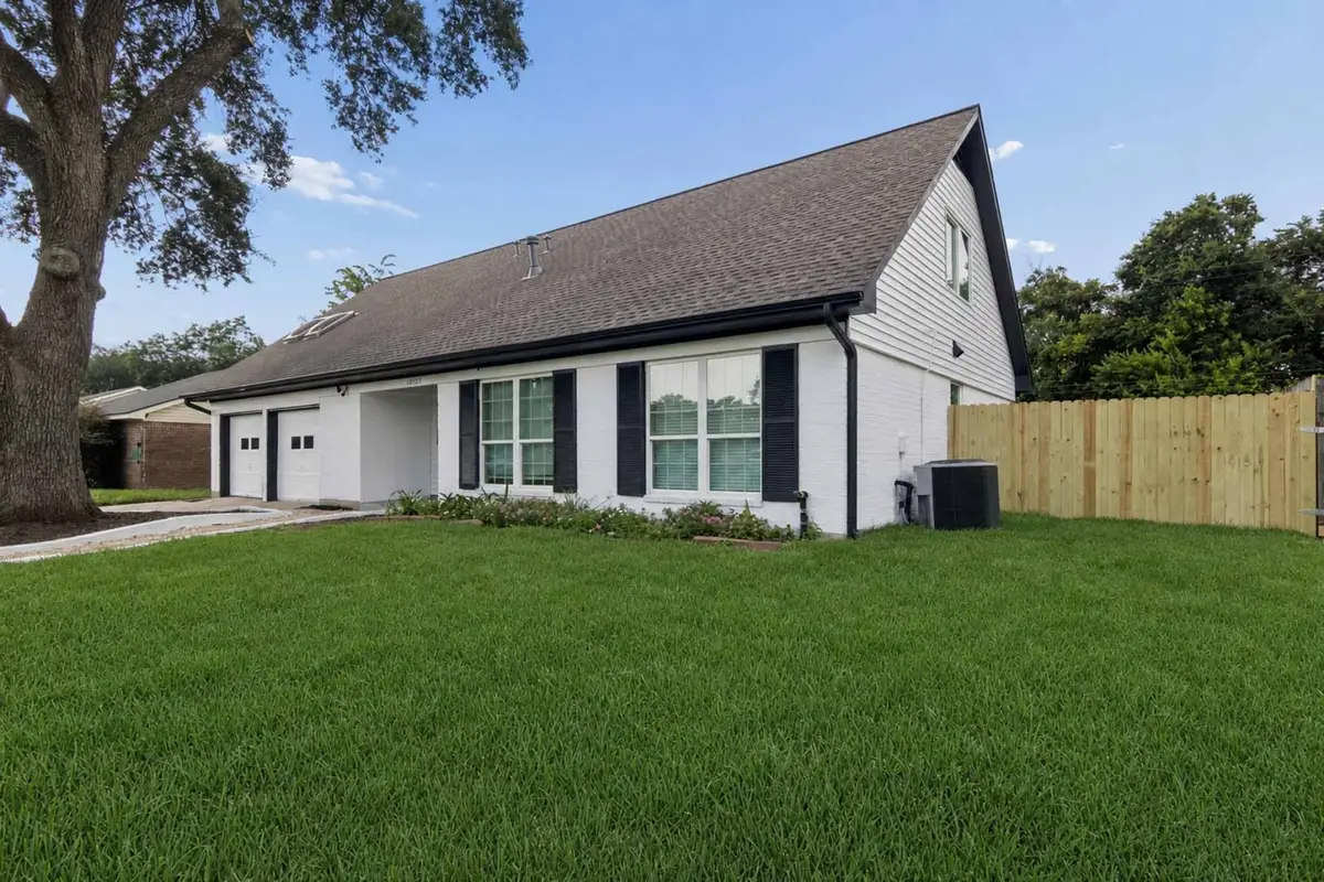 10423 Quiet Hill Road, La Porte, TX 77571 - #1