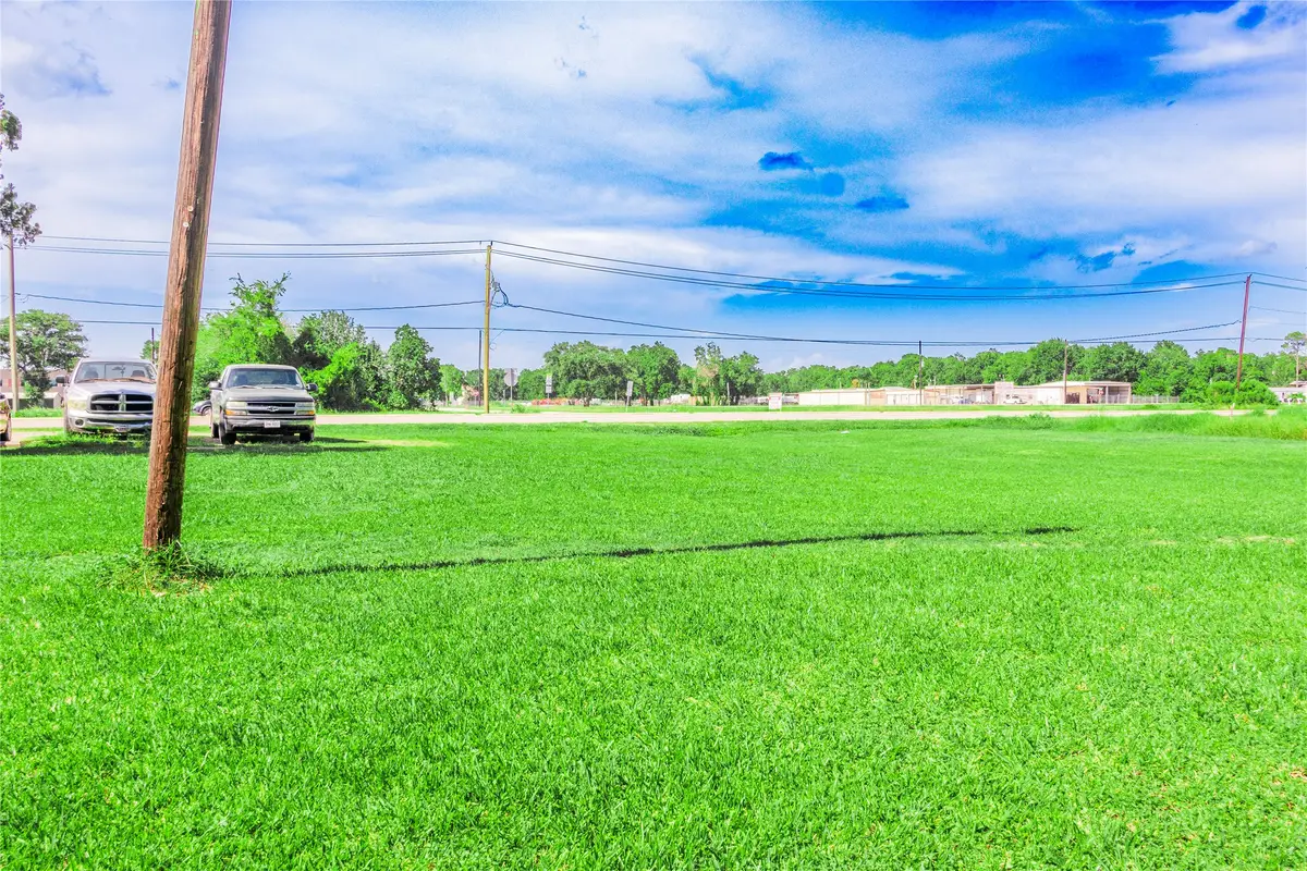20230 Highway 6, Manvel, TX 77578 - #1