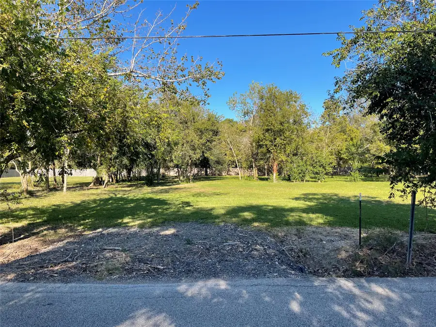04 Middleton Street, Bacliff, TX 77581 - #3