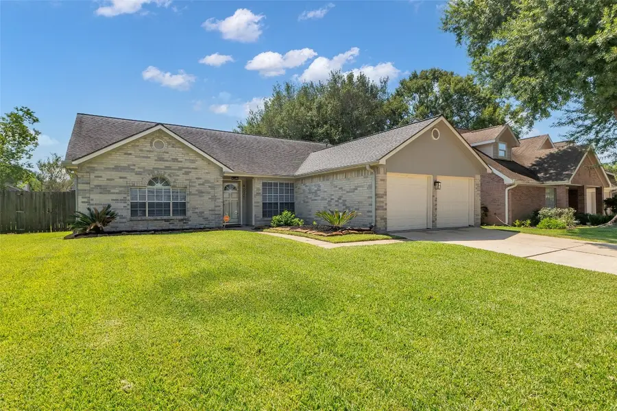 4026 Bentley Drive, Pearland, TX 77584 - #2