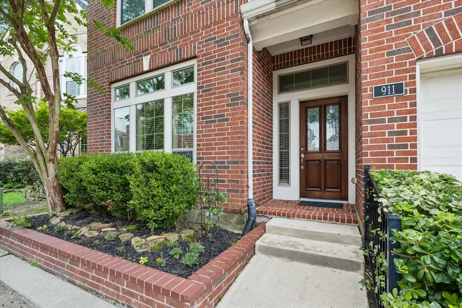 911 Vaulted Oak Street, Houston, TX 77008 - #2